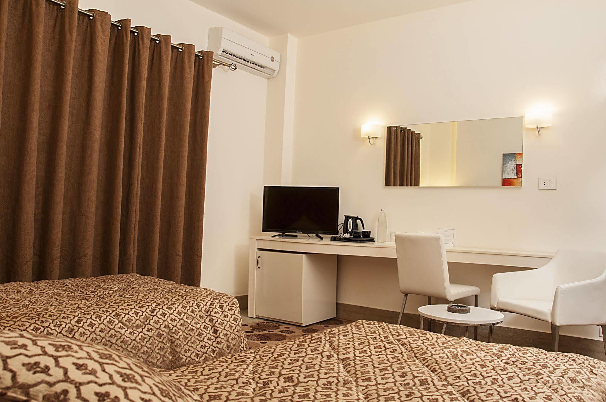 Hotel Marble Tower 3*